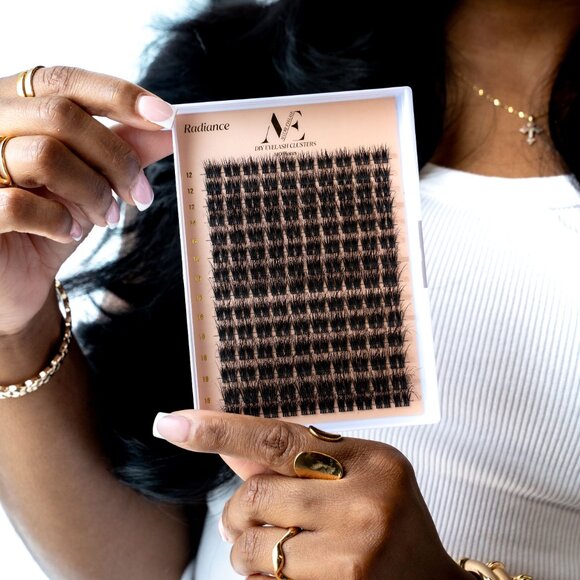 Cluster Eyelashes - Picture 4 of 4